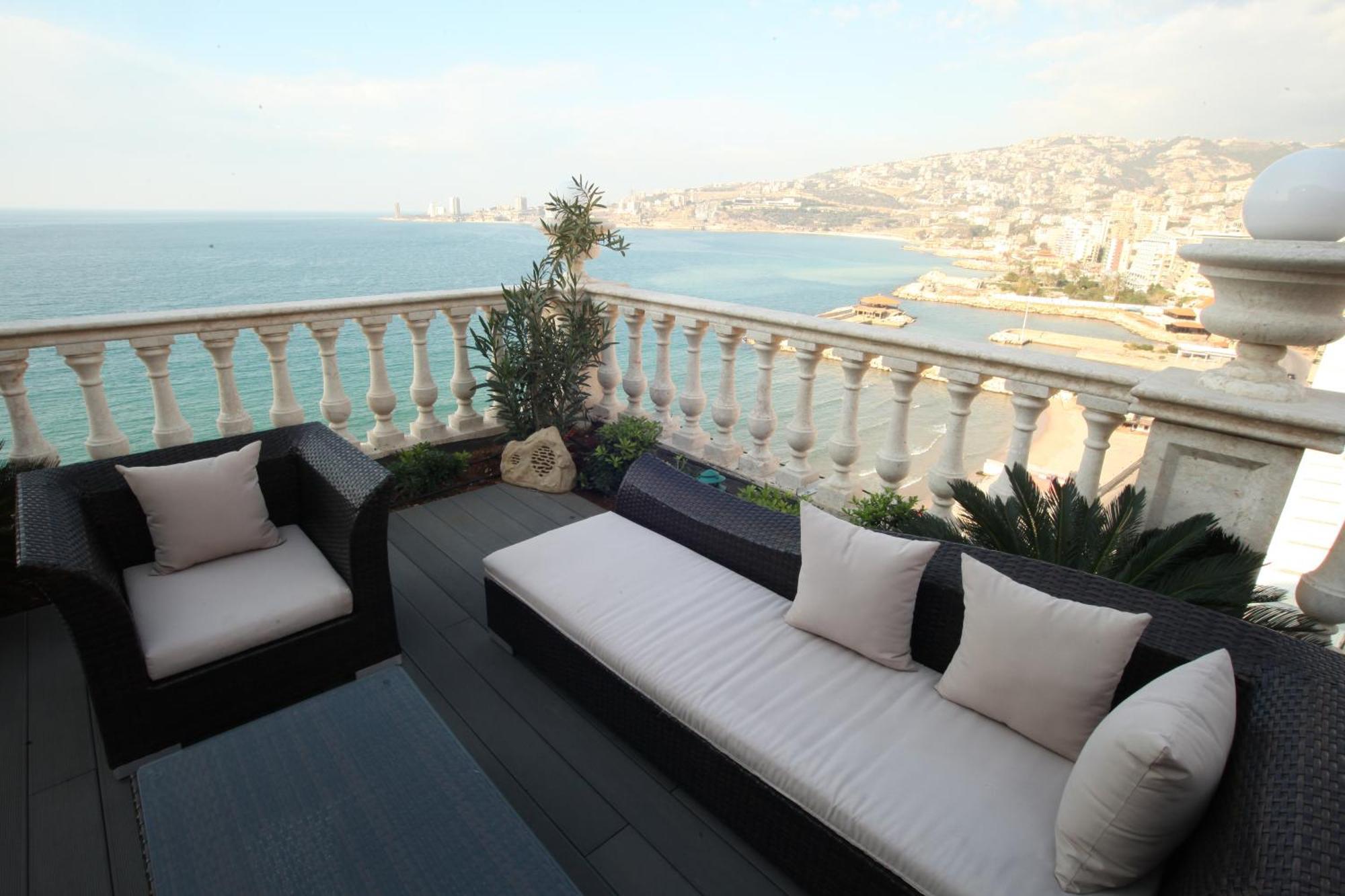 Portaluna Hotel&Resort Jounieh Kültér fotó